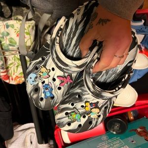 Crocs tye dye men 7 woman 9